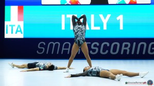 q sen tr 1 ita 1 alighieri nicole ciurlanti arianna colnago andrea sfe02250 copia simone ferraro ph